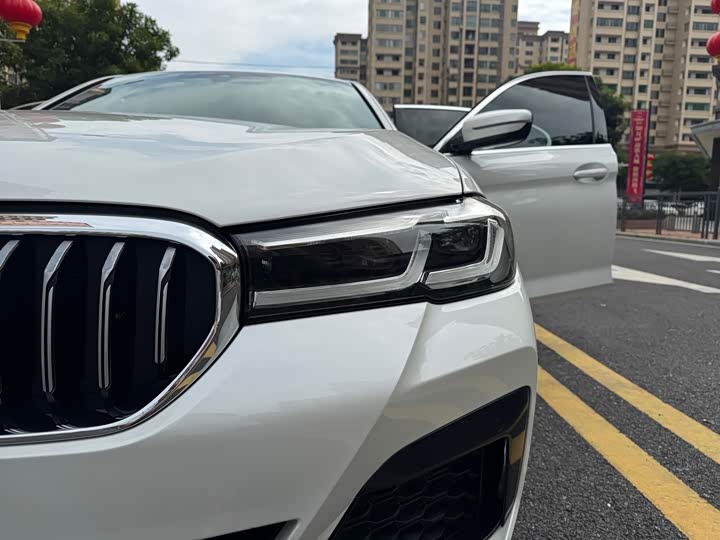 Фото 10 - BMW 5 Series