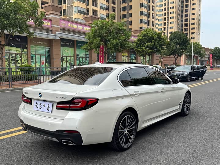 Фото 4 - BMW 5 Series