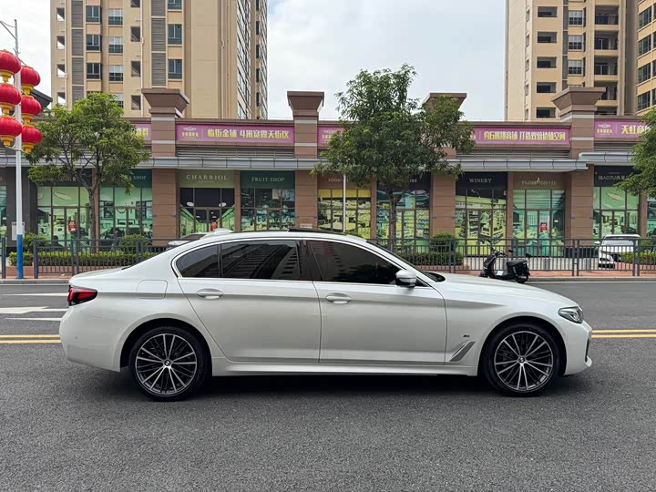 Фото 7 - BMW 5 Series