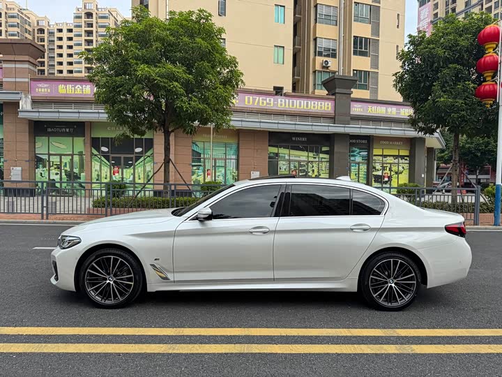 Фото 8 - BMW 5 Series