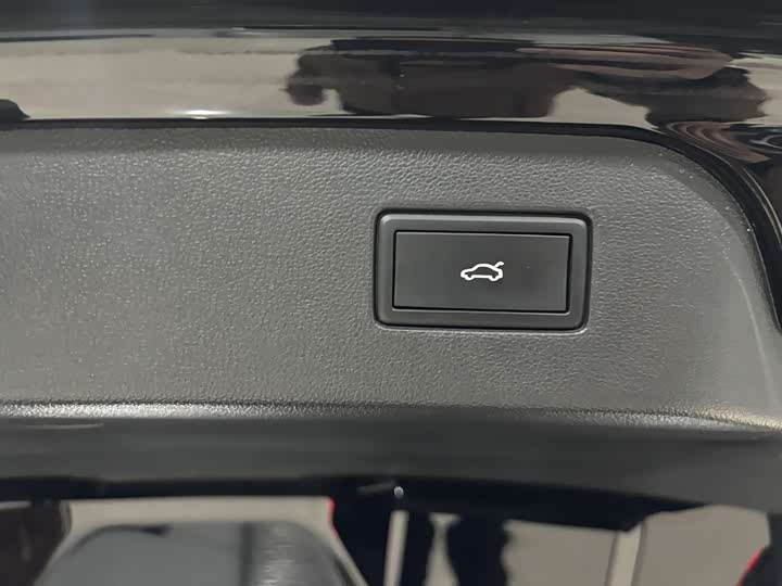 Фото 17 - Volkswagen Passat