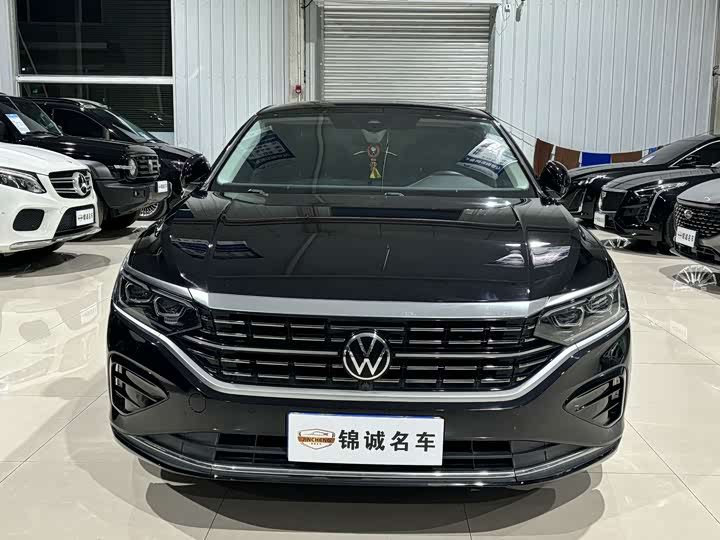 Фото 2 - Volkswagen Passat