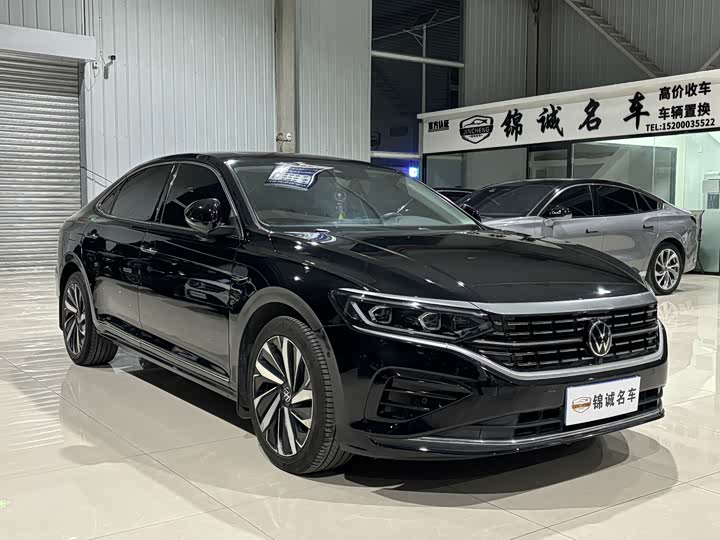 Фото 3 - Volkswagen Passat