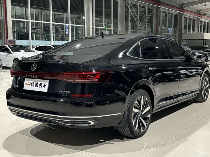Фото 4 - Volkswagen Passat
