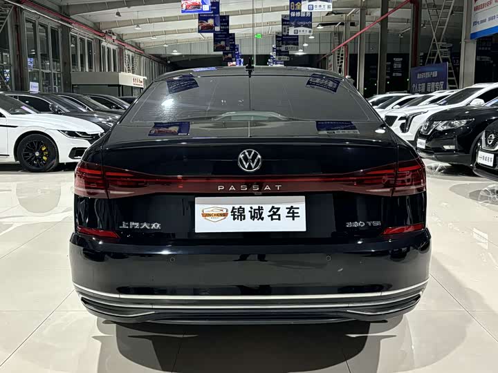 Фото 5 - Volkswagen Passat