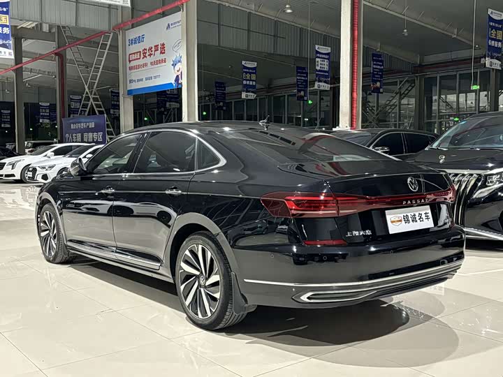 Фото 6 - Volkswagen Passat