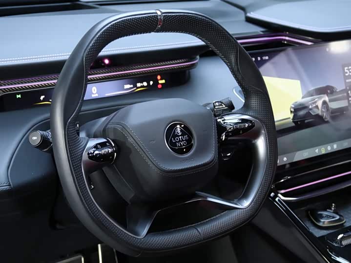 Фото 12 - Lotus Eletre