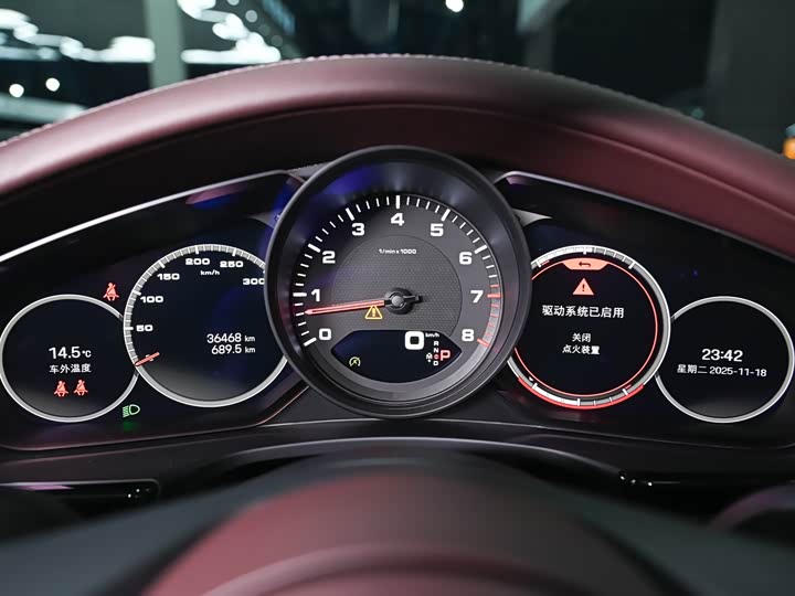 Фото 12 - Porsche Panamera