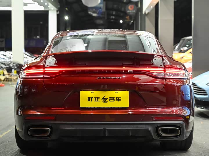 Фото 5 - Porsche Panamera