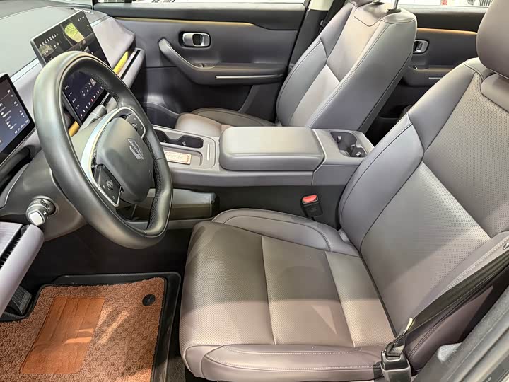 Фото 8 - Leapmotor C10