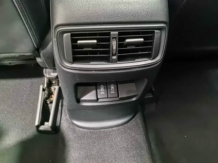 Фото 11 - Honda CR-V