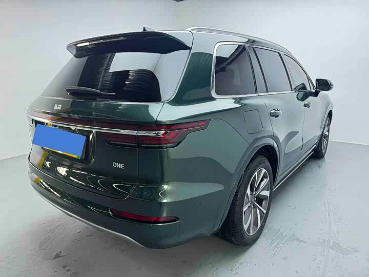 Фото 4 - LiXiang One