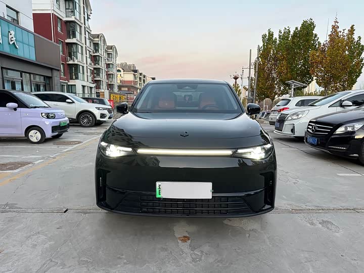 Фото 2 - Leapmotor C10