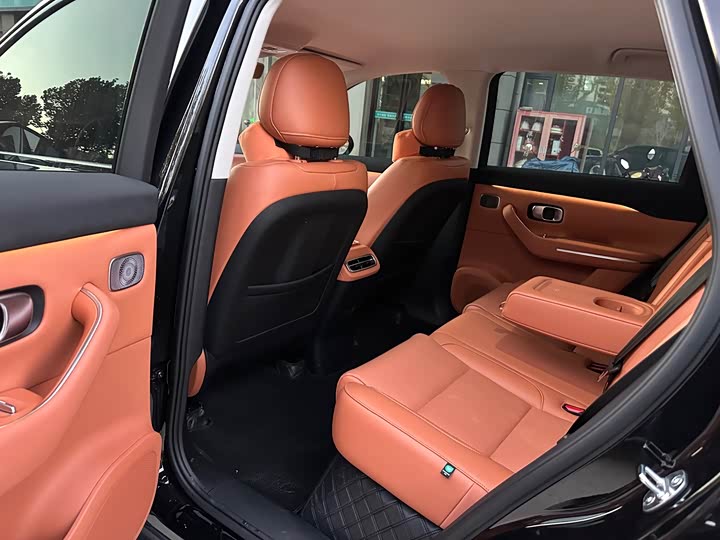 Фото 6 - Leapmotor C10