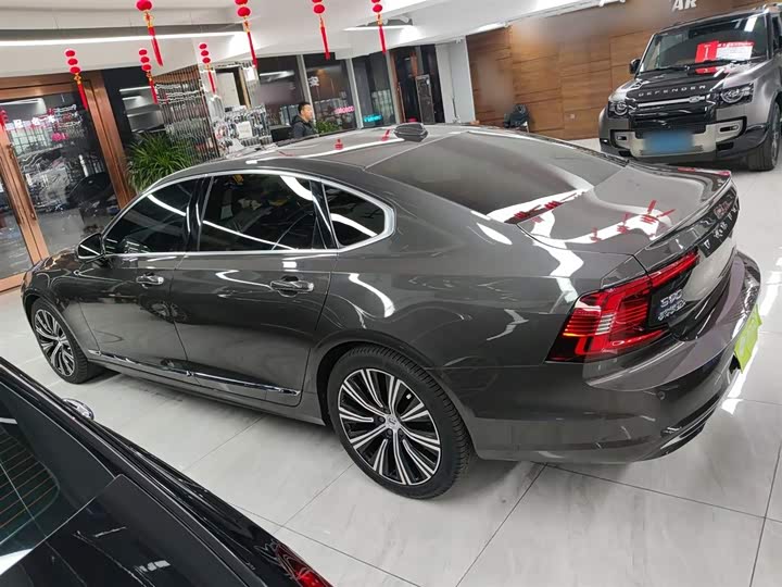 Фото 5 - Volvo S90
