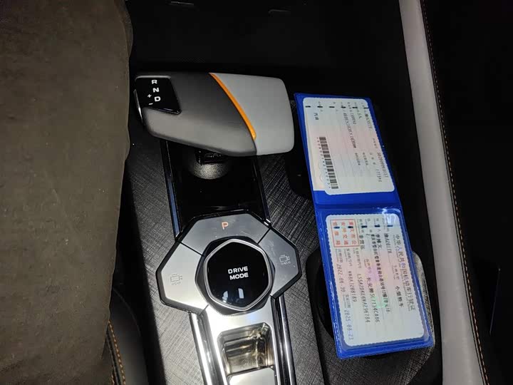 Фото 14 - Changan UNI-V