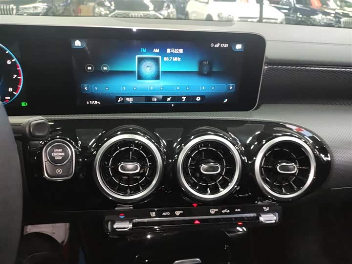 Фото 13 - Mercedes-Benz A-Class