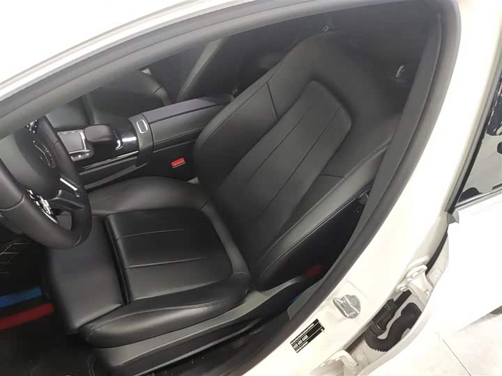 Фото 15 - Mercedes-Benz A-Class