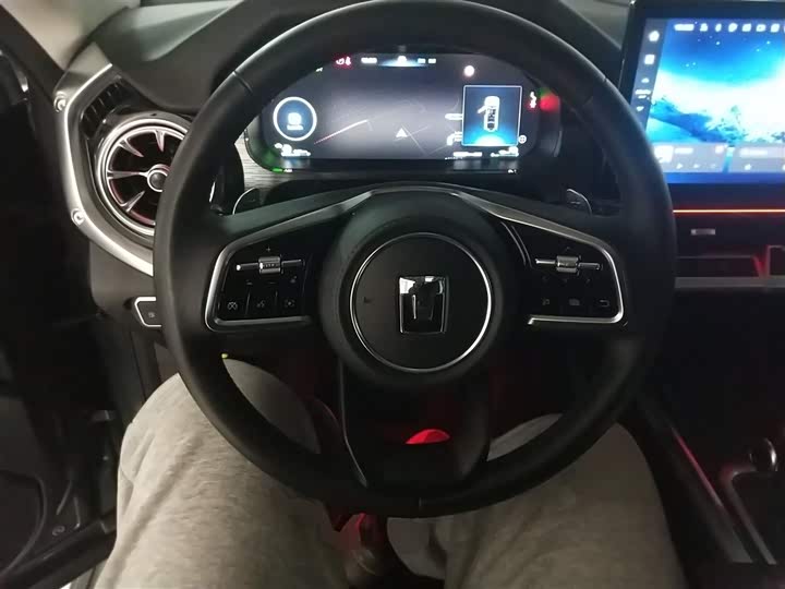 Фото 10 - Tank 400 Hybrid