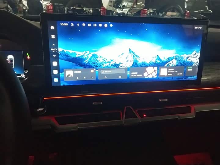 Фото 12 - Tank 400 Hybrid