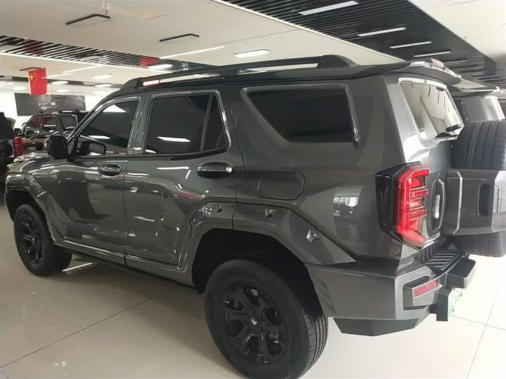 Фото 5 - Tank 400 Hybrid