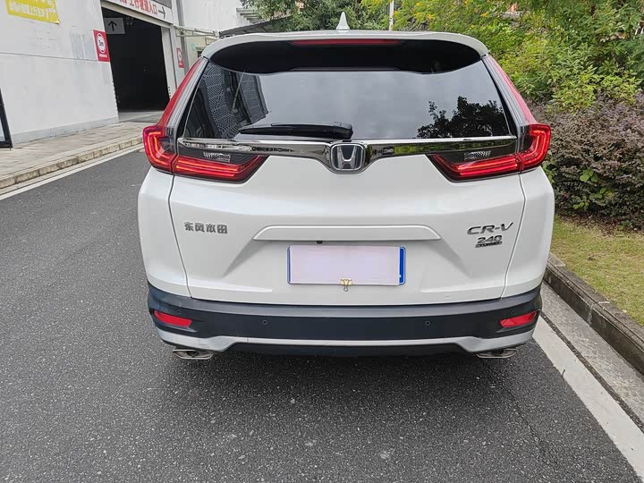 Фото 2 - Honda CR-V