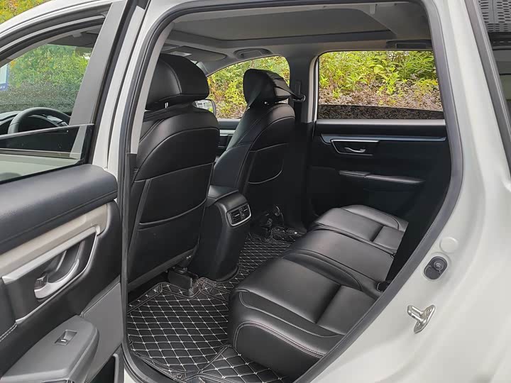 Фото 8 - Honda CR-V