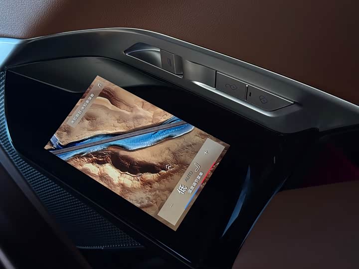 Фото 18 - BMW 7 Series