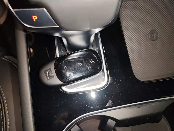 Фото 9 - LiXiang One