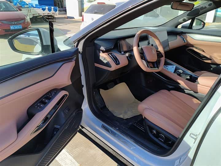 Фото 16 - BYD Song L