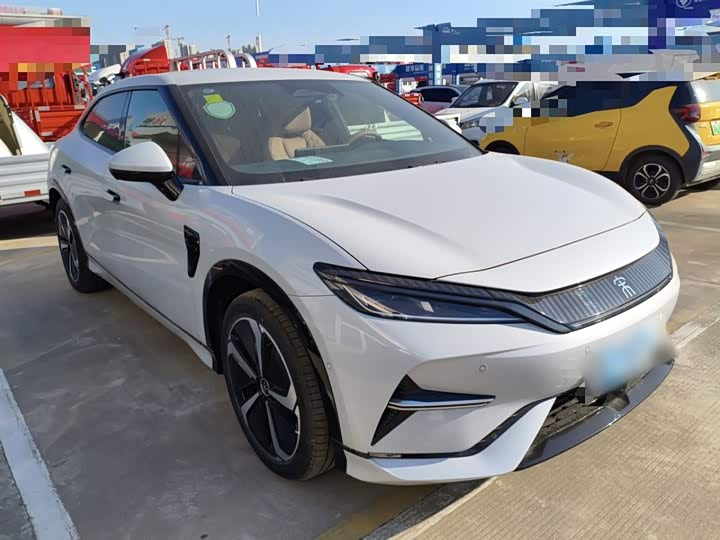 Фото 4 - BYD Song L