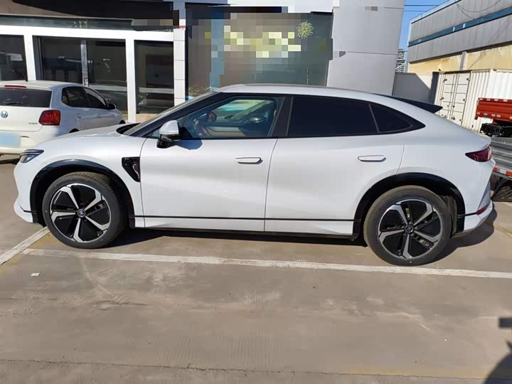 Фото 5 - BYD Song L