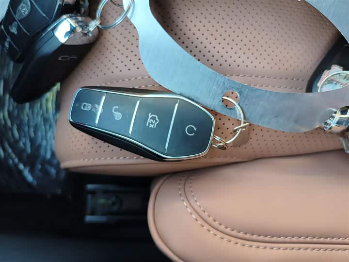 Фото 9 - BYD Song L