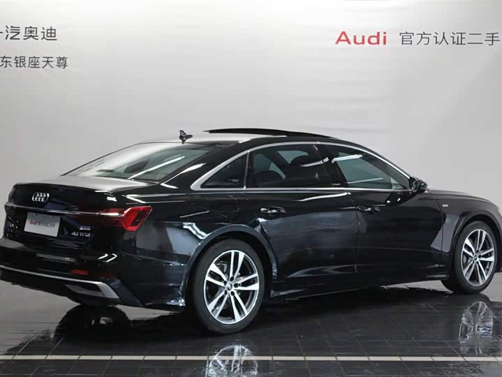 Фото 5 - Audi A6L