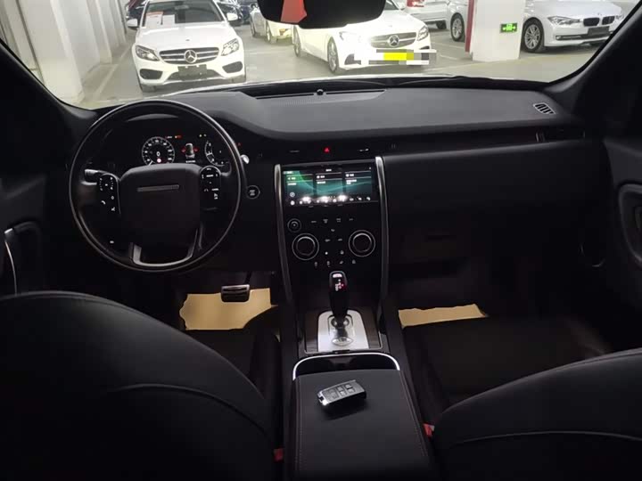 Фото 10 - Land Rover Discovery Sport