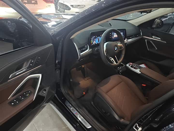 Фото 13 - BMW X1