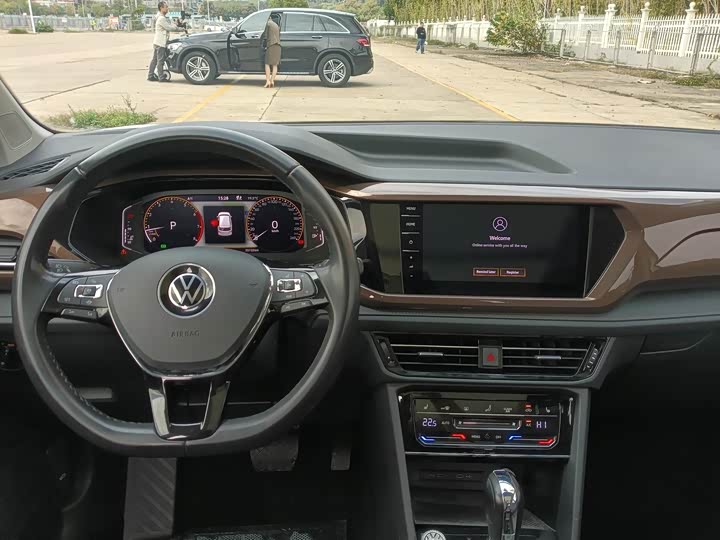 Фото 13 - Volkswagen Tharu