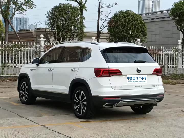 Фото 21 - Volkswagen Tharu