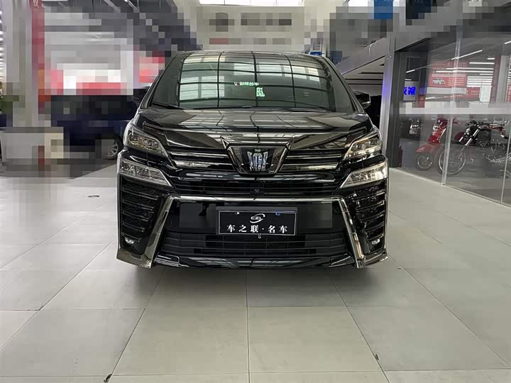 Фото 3 - Toyota Vellfire