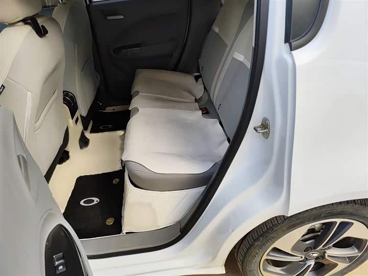 Фото 15 - Ora White Cat