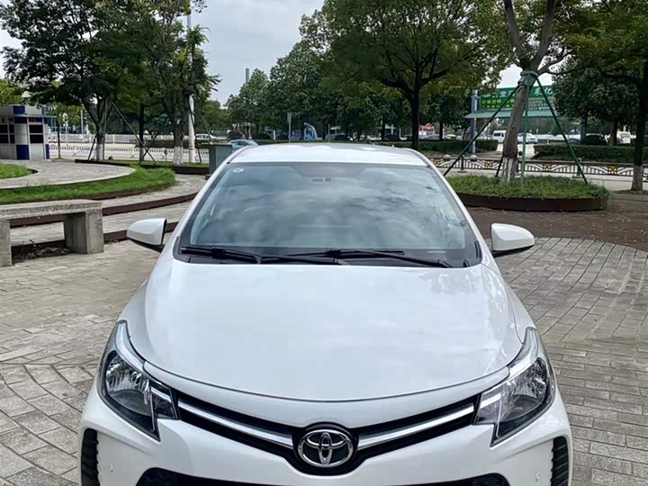 Фото 9 - Toyota Vios FS