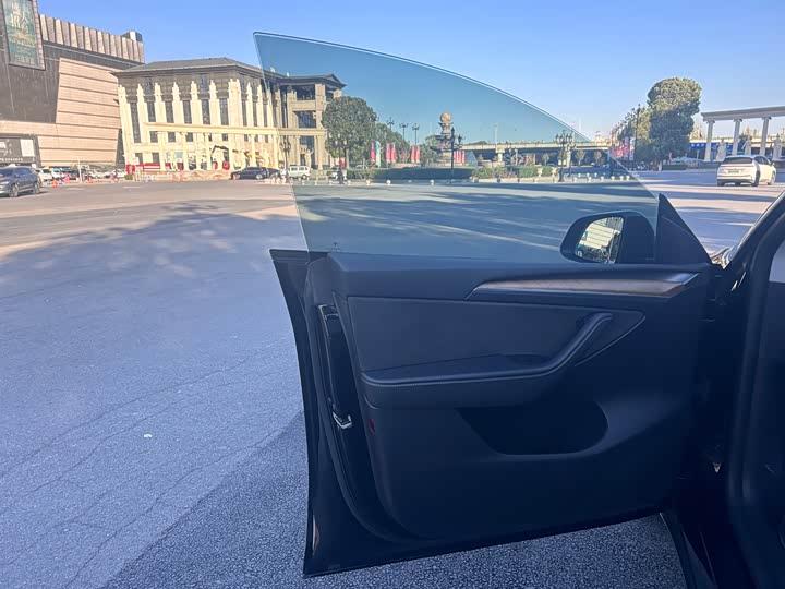 Фото 7 - Tesla Model Y