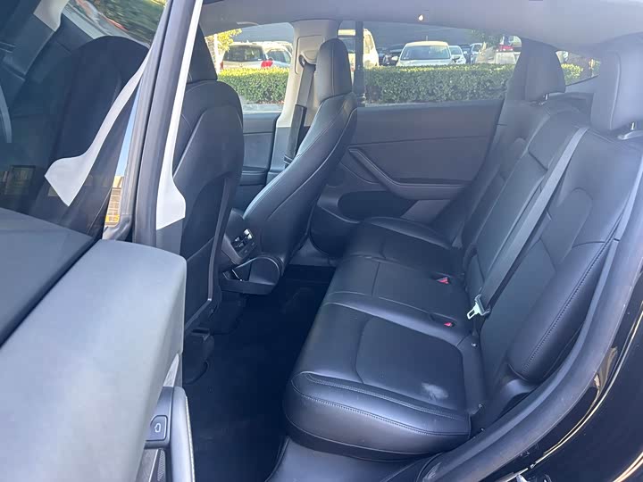 Фото 9 - Tesla Model Y