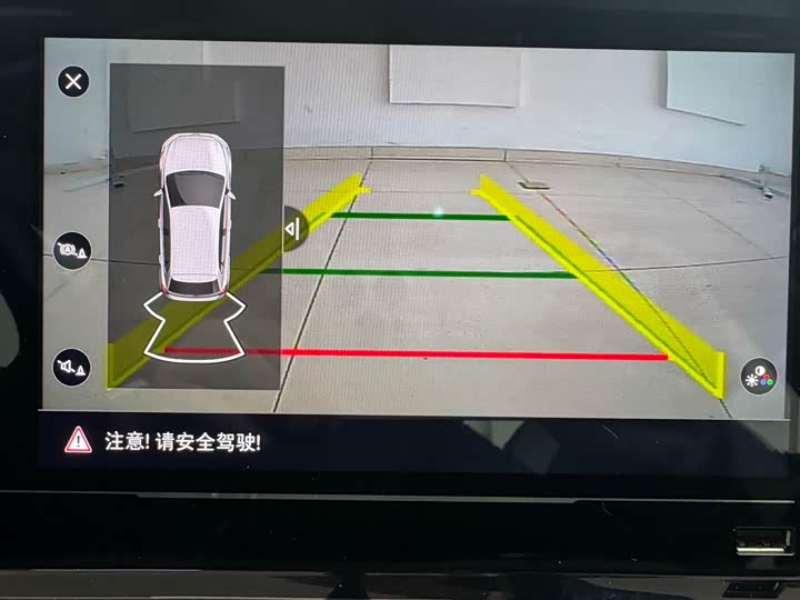 Фото 12 - Volkswagen Polo