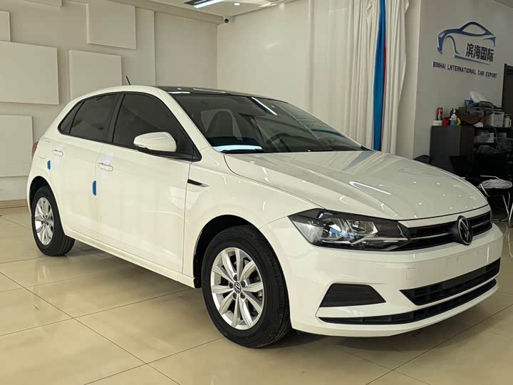 Фото 3 - Volkswagen Polo