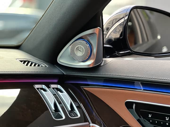 Фото 12 - Mercedes-Benz Maybach S-Class