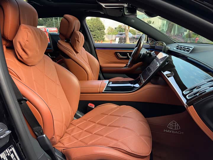 Фото 20 - Mercedes-Benz Maybach S-Class