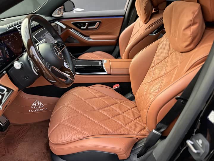 Фото 22 - Mercedes-Benz Maybach S-Class