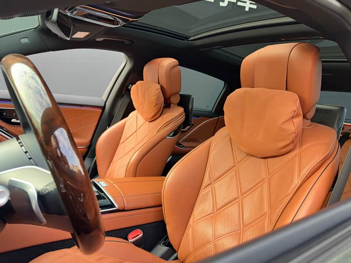 Фото 6 - Mercedes-Benz Maybach S-Class