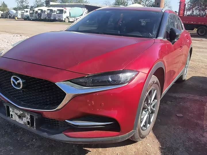 Фото 1 - Mazda CX-4